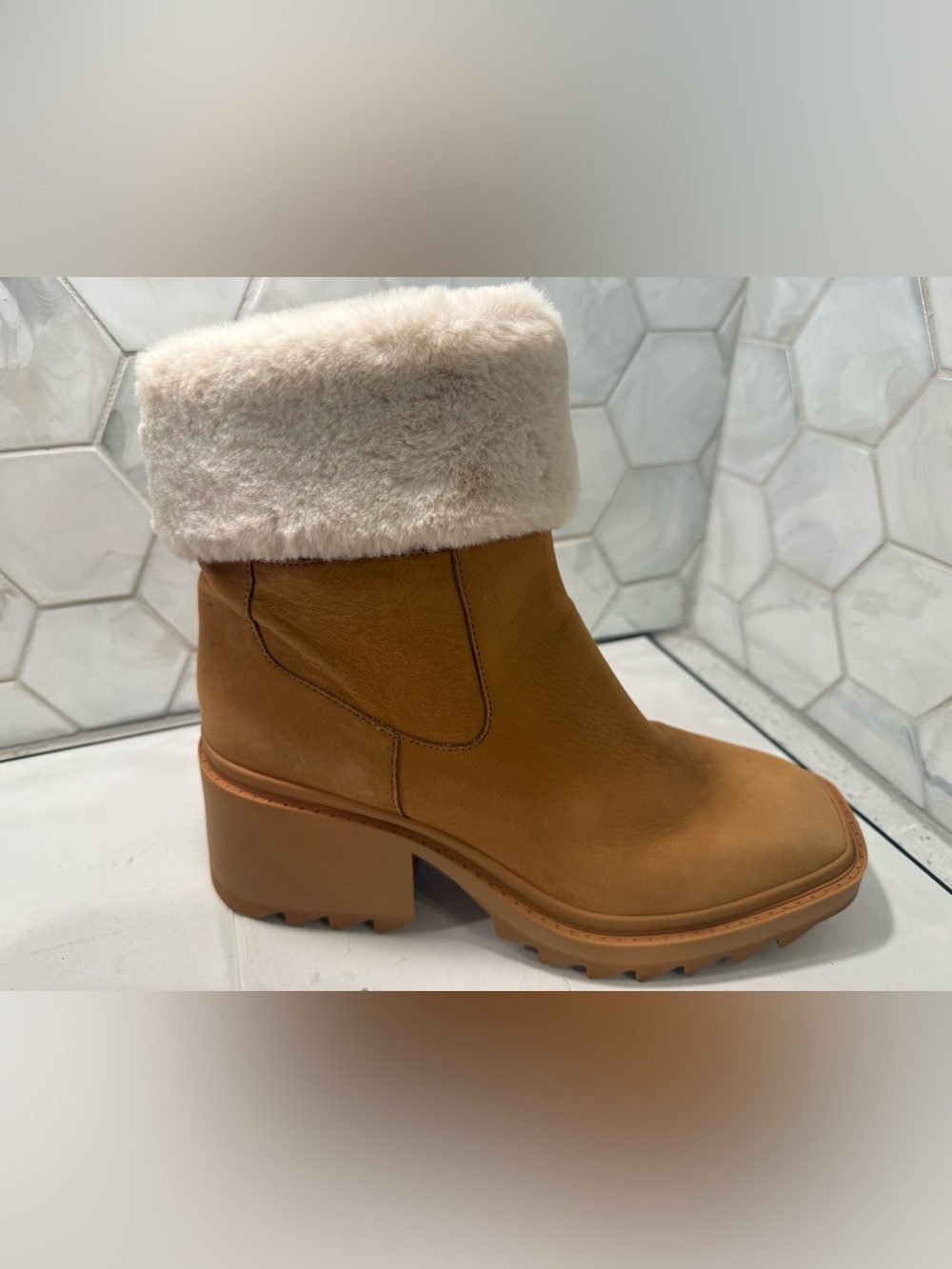 Karl Lagerfeld Paris Carey Fur Cuff Tan Suede Fashion Ankle Boots Sz 9.5 - Picture 3 of 15